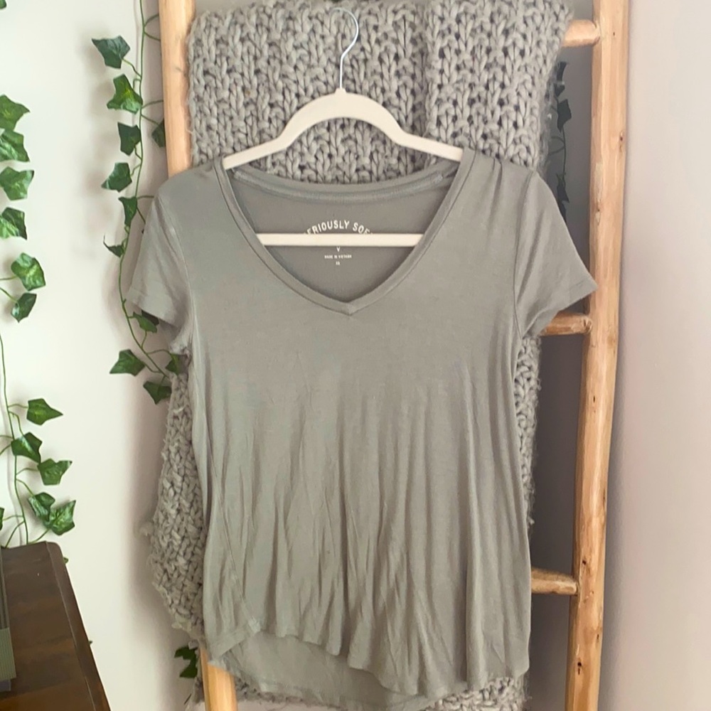 Plain v neck